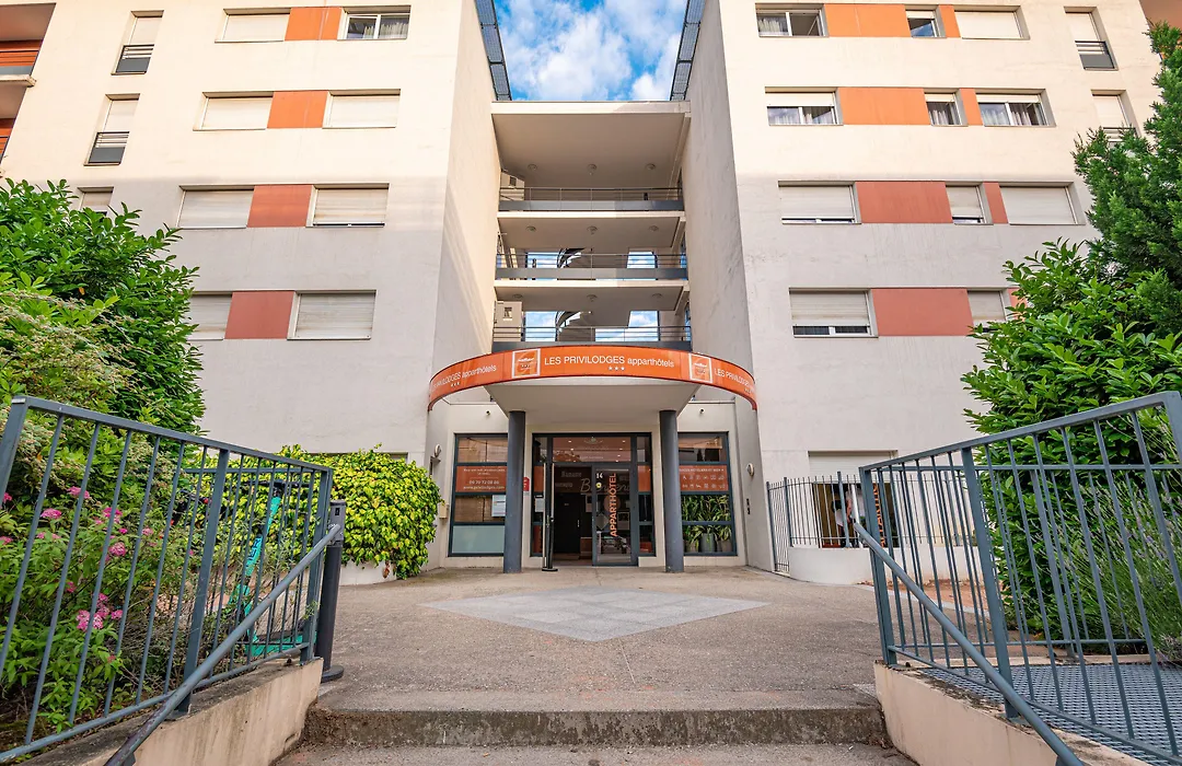 Apparthotel Privilodges Lyon Lumière-1