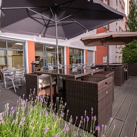 Apparthotel Privilodges Lyon Lumière-2